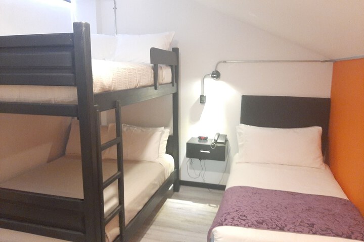 Room 14 of 86