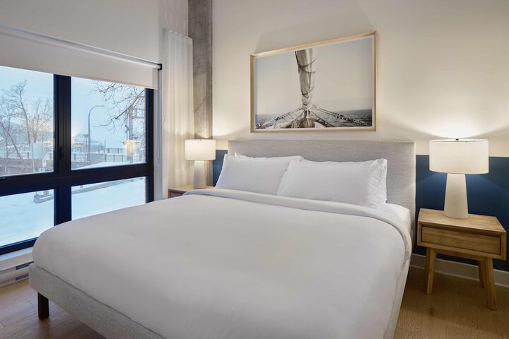 303 3rd Floor 1 Bedroom Suite Queen Bed Balcony (49 of 90)