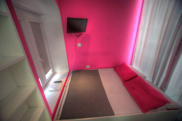 Room 14 of 50