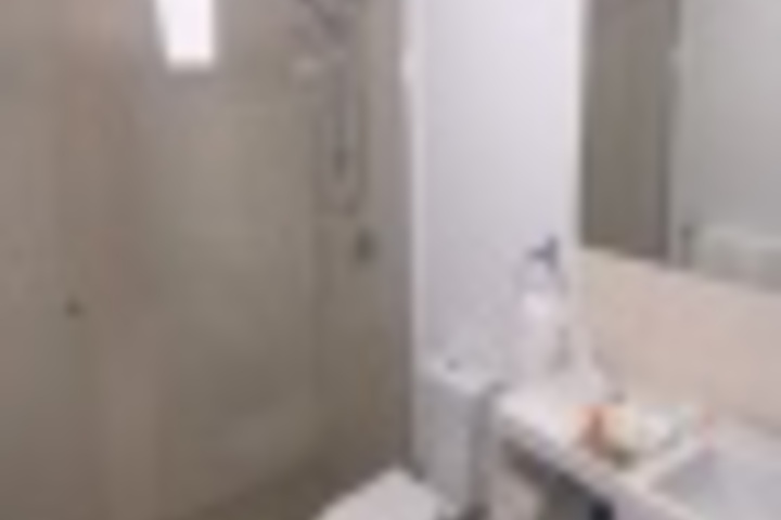 Room 146 of 204