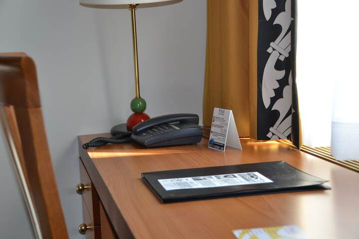 In-room business center