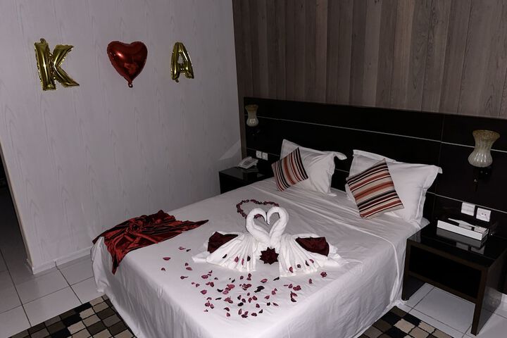 Room 17 of 46