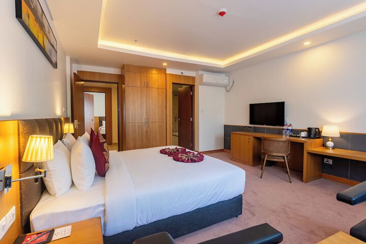 Room 33 of 126