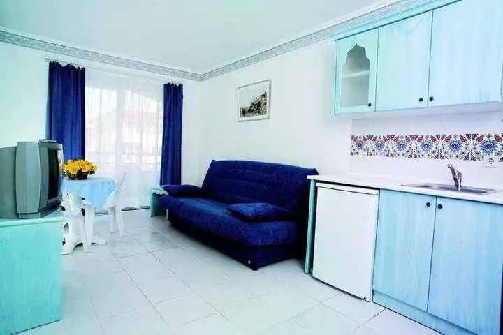 ALANYA MESUT HOTEL FAMILY