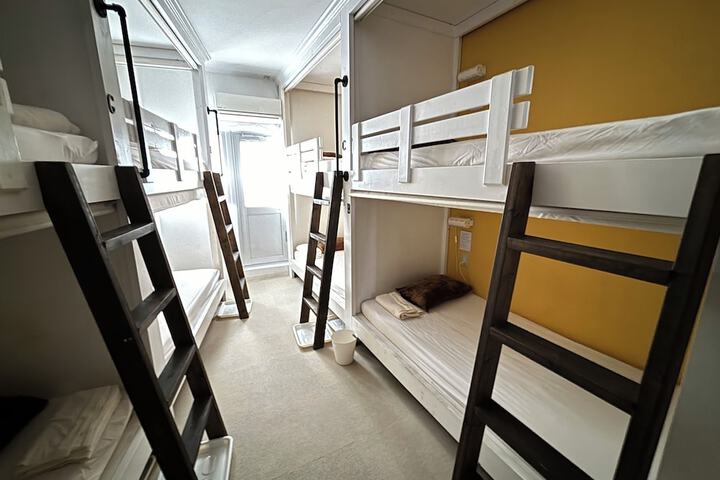 Room 22 of 36