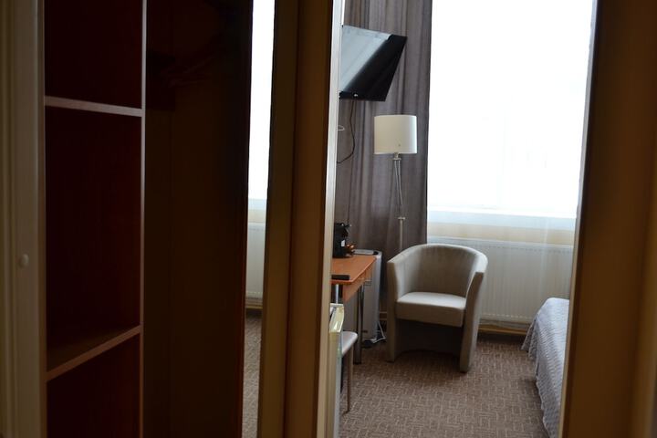 Room 17 of 71