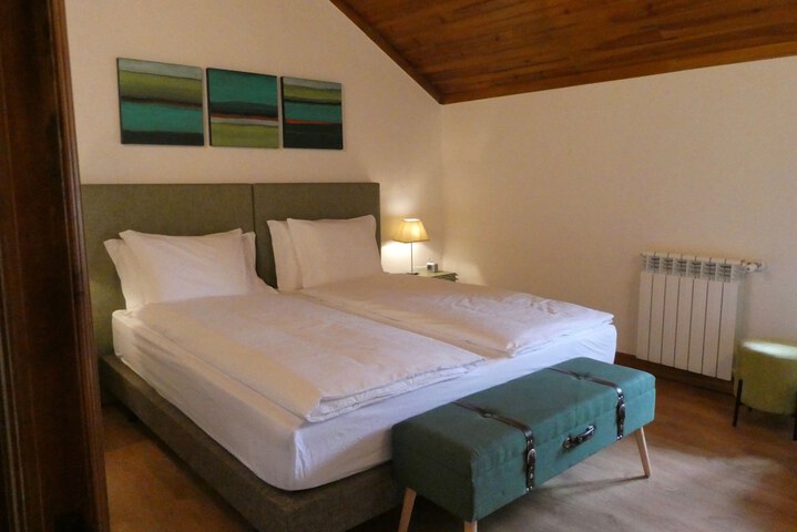 Room 7 of 61