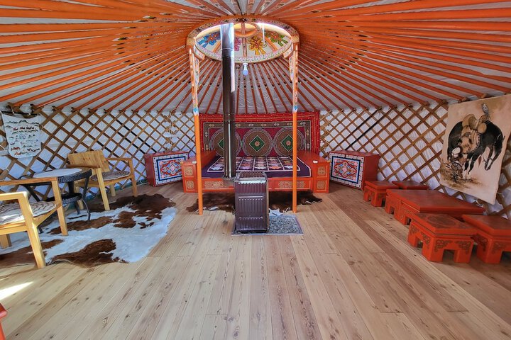 Room 2 of 53