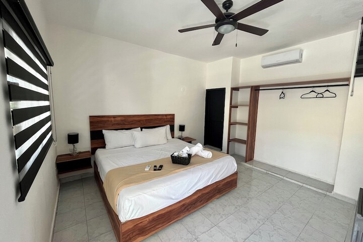 Room 10 of 108