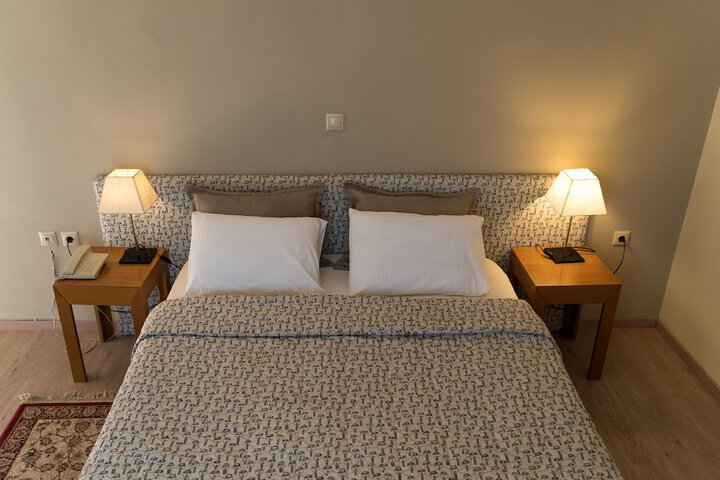 Room 4 of 45