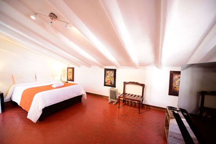 Room 34 of 96