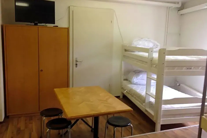 Room 4 of 22