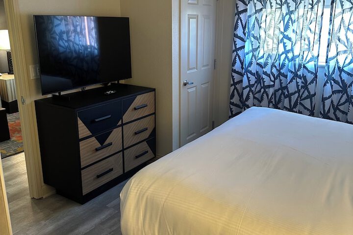 Room 9 of 68