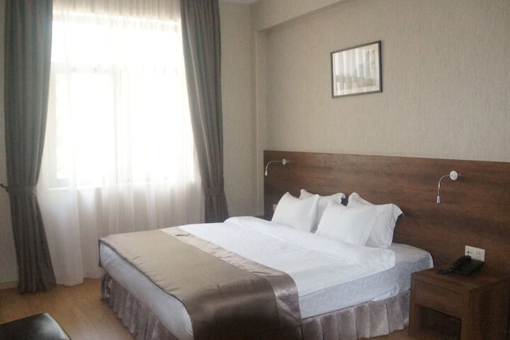 Room 2 of 45
