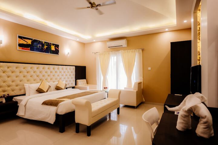 Room 14 of 83