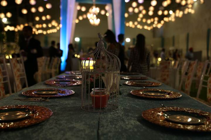 Dining 81 of 93