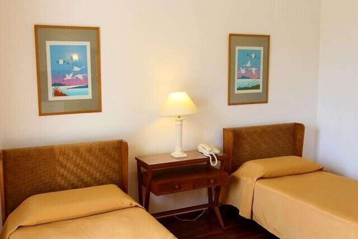 Room 53 of 166