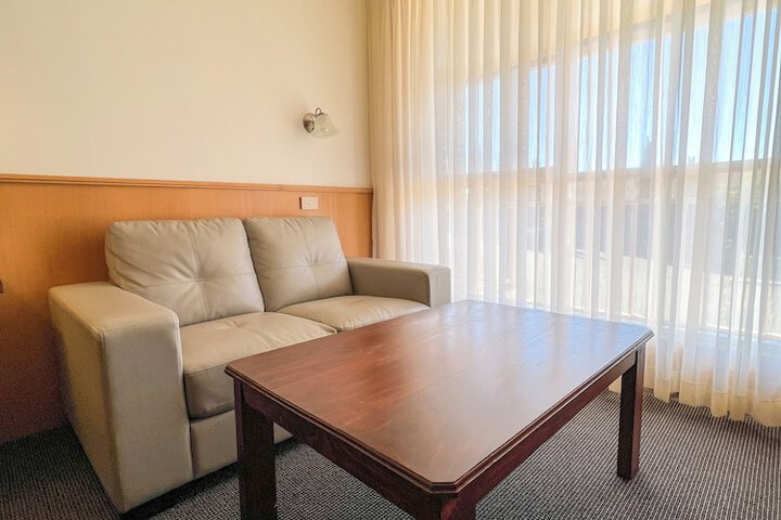 Room 33 of 59