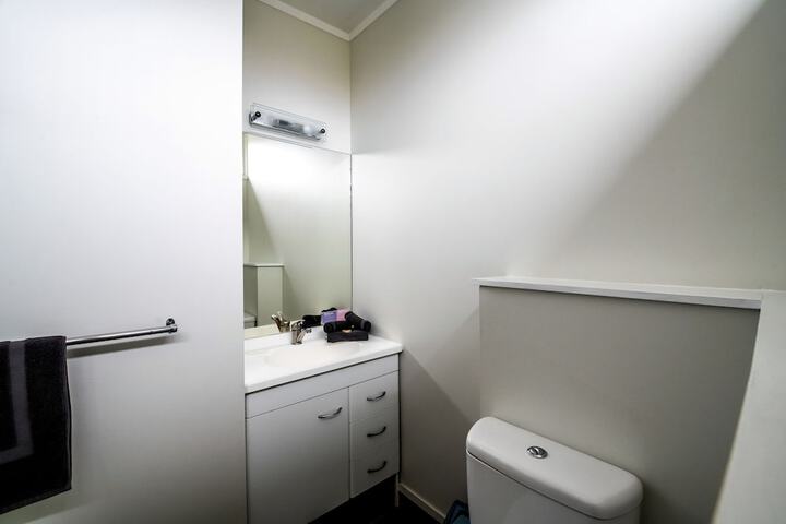 Room 45 of 62