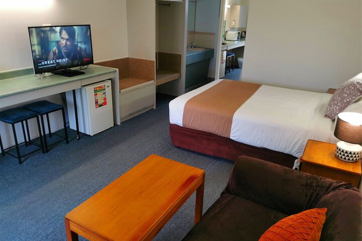 Room 22 of 64