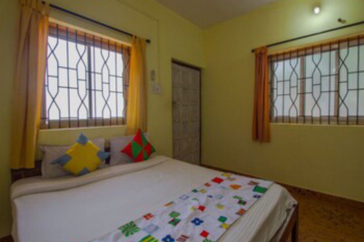 Room 14 of 18
