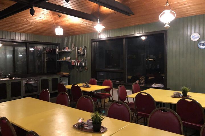 Dining 10 of 28