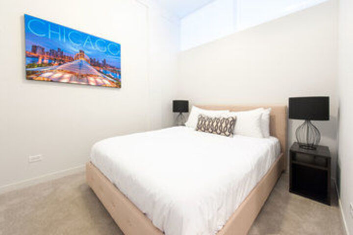 Room 7 of 14
