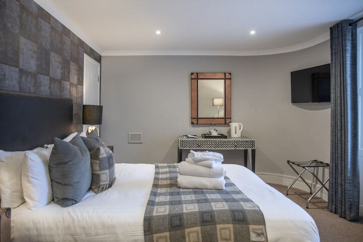 Room 38 of 69