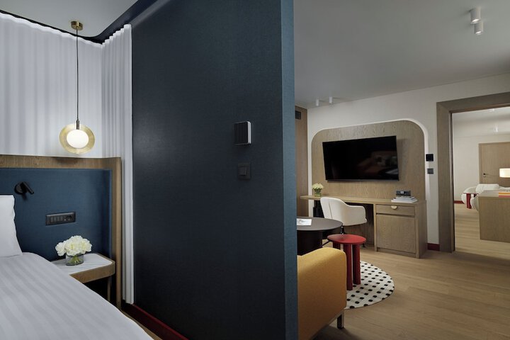 Room amenity