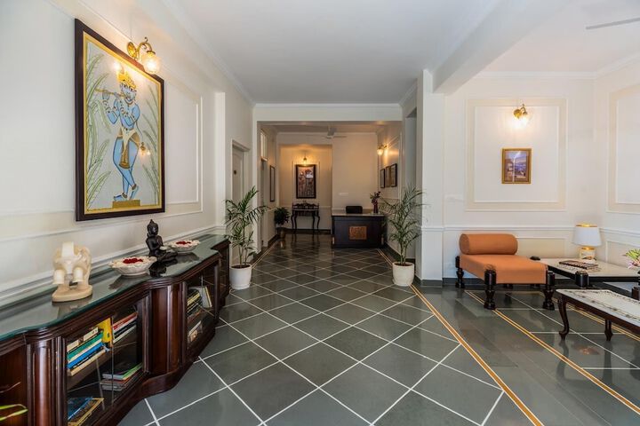 Lobby Entry