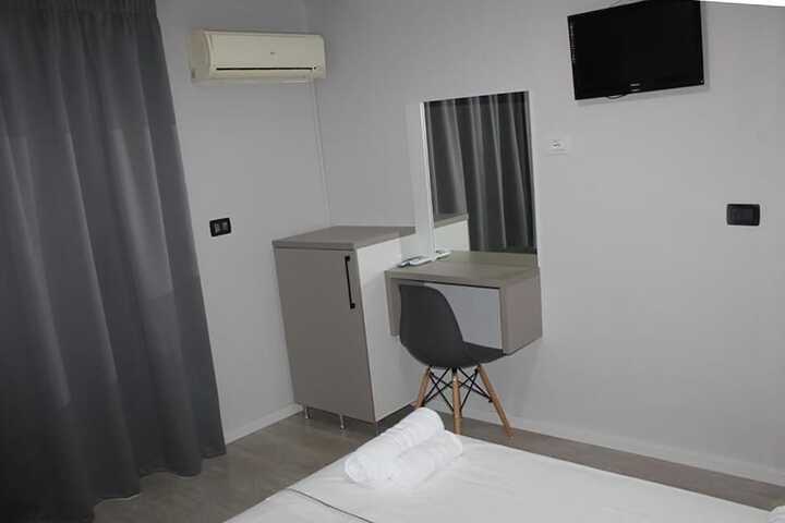 Room 18 of 39