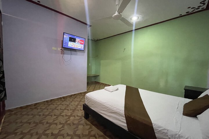 Room 7 of 28