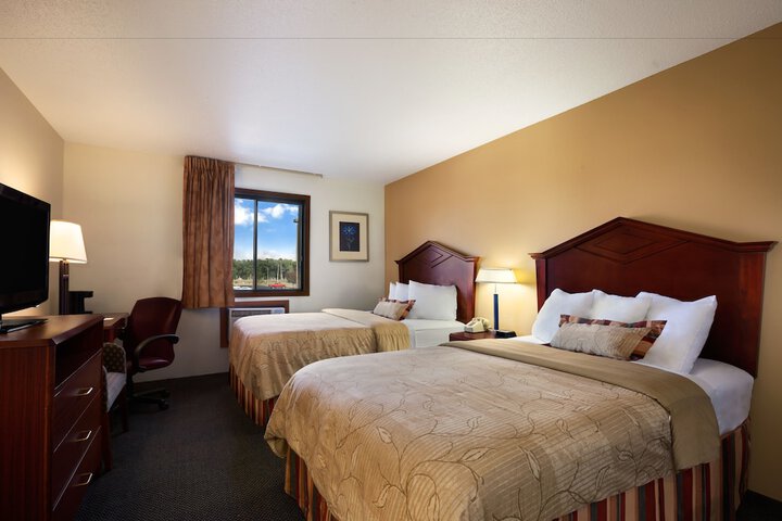 1 Double Bed Mobility Accessible (6 of 11)
