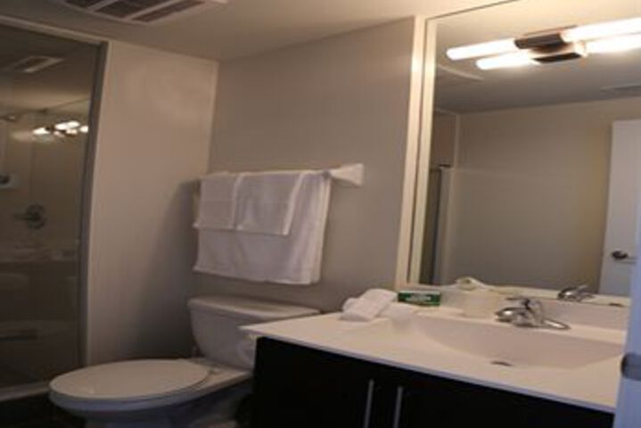 Room 2 of 27