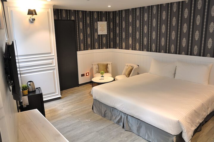 Room 77 of 119