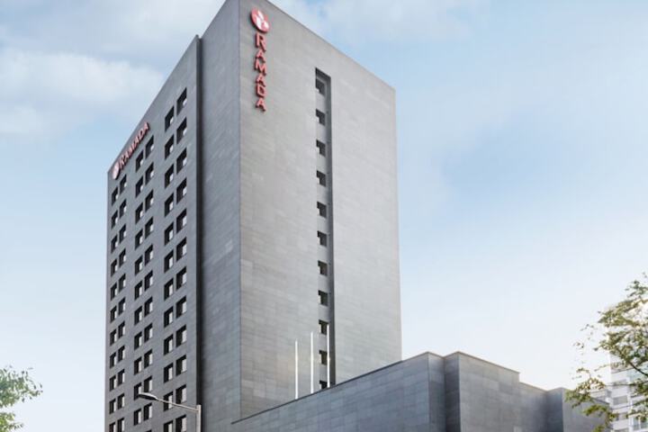 Hotel 27 of 27