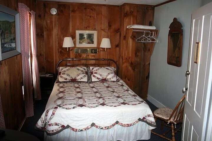 Room 90 of 165