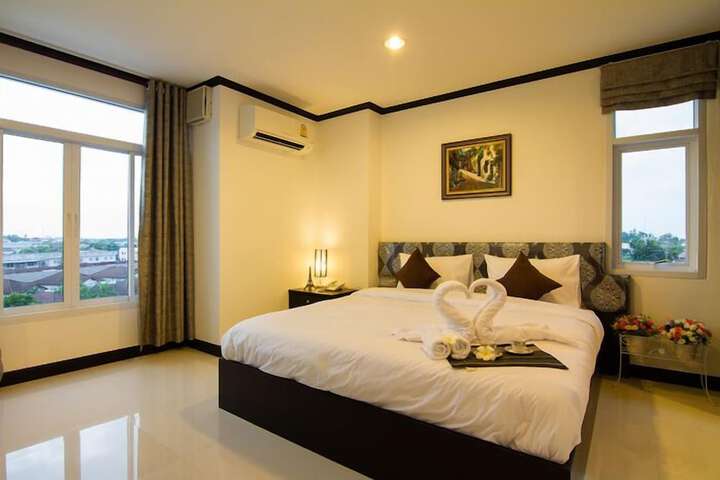 Room 15 of 43