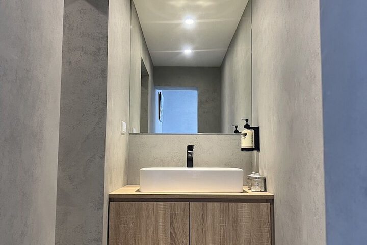 Room 65 of 78