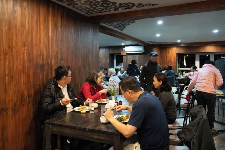 Dining 80 of 198