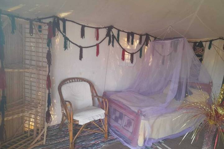 Room 9 of 10