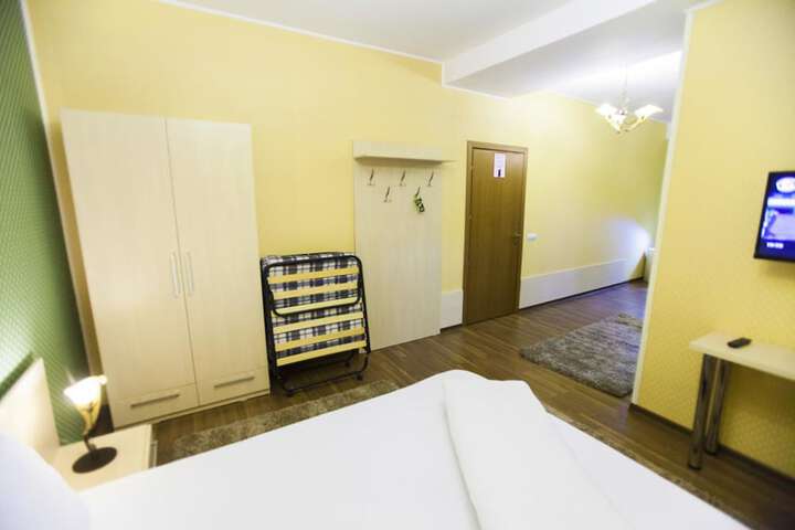Room 36 of 65