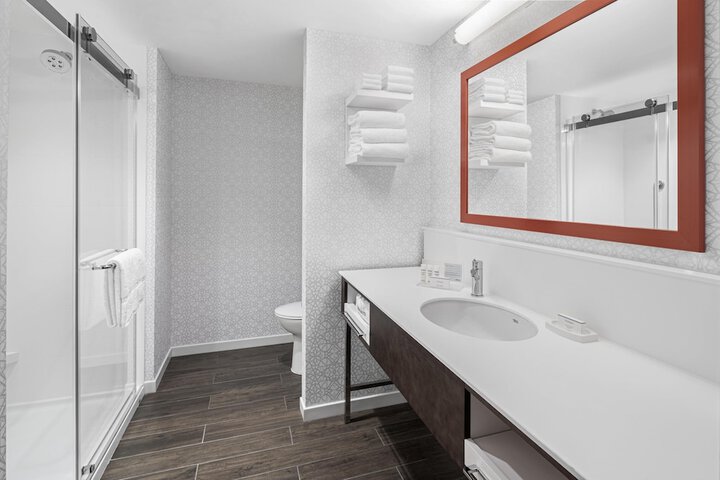 Bathroom shower