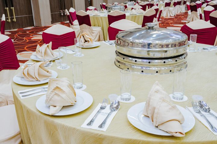 Ballroom/Hall 126 of 148