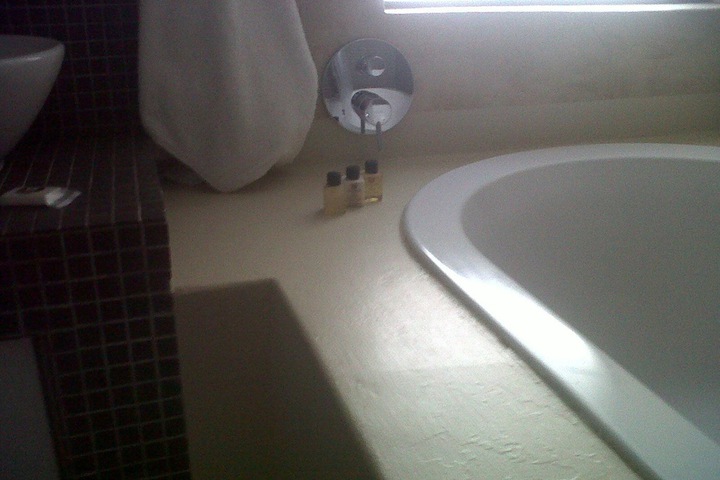 Room 8 of 21