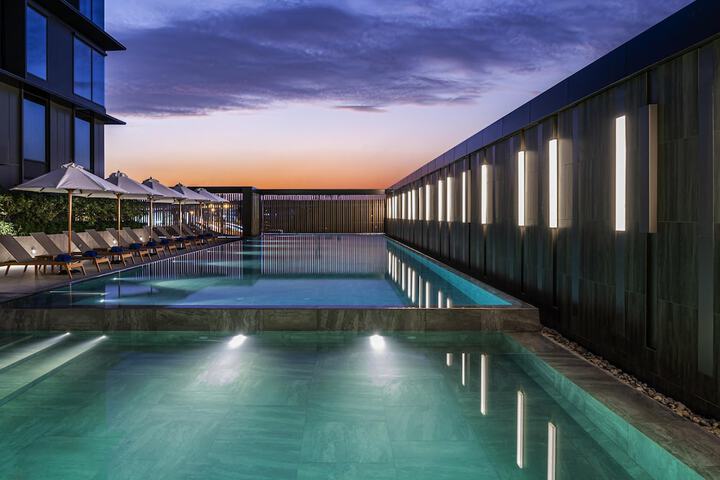 Pool 32 of 112