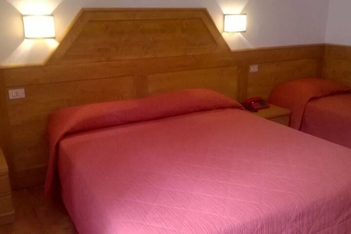 Room 5 of 55