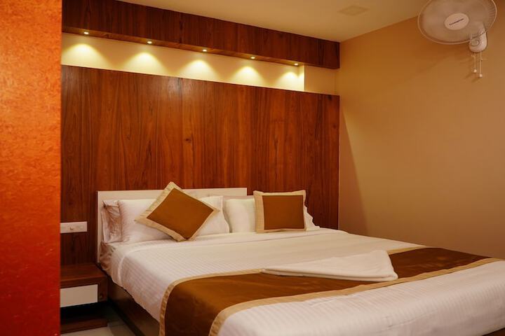 Room 10 of 39