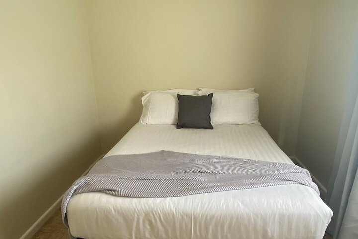 Room 11 of 73