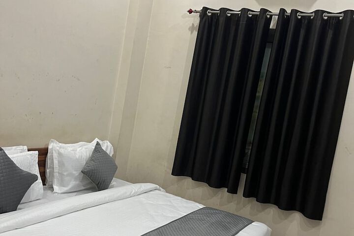 Room 6 of 23